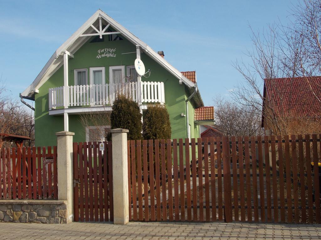 Casa Fortyogo Tîrgu Secuiesc Zewnętrze zdjęcie